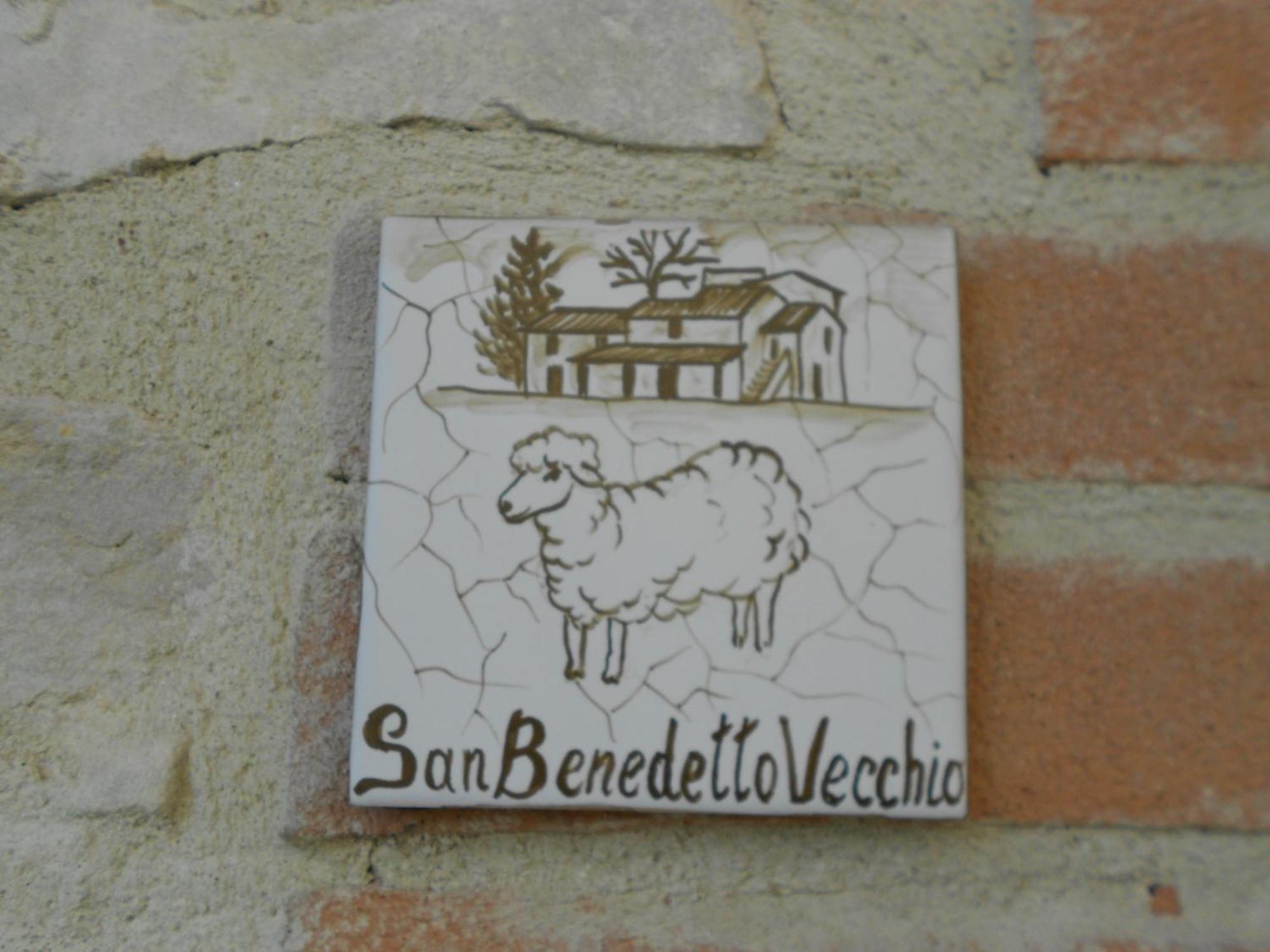 Vila Agriturismo Borgo San Benedetto Pietralunga  Exteriér fotografie